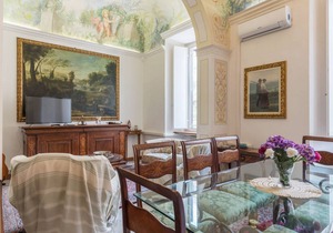 140 m² Apartment ∙ 11 bedrooms ∙ 9 guests