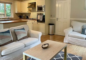 2 bedroom accommodation in Cotswolds