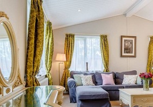 2 bedroom accommodation in Cotswolds