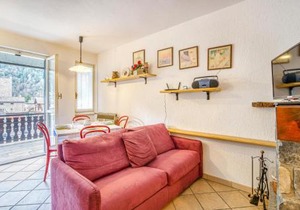 2 Bedroom Cozy Apartment In Morgex