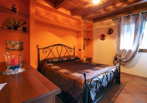 2 bedrooms, 2 Bathrooms Villa, near the Sea, Garden, AC, 10 minutes from Cefalu