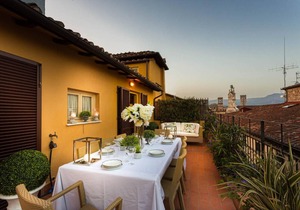 200 m² Apartment ∙ 2 bedrooms ∙ 5 guests