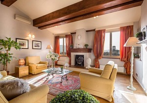 200 m² Apartment ∙ 2 bedrooms ∙ 5 guests