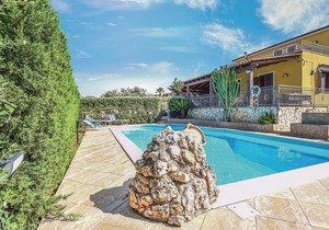 3 bedroom accommodation in Altavilla Milicia PA