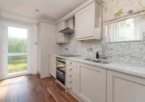 30 Lade Braes - a townhouse that sleeps 8 guests in 4 bedrooms