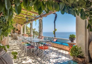 500 m² Villa ∙ 8 bedrooms ∙ 20 guests