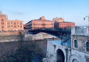 A due passi dal ponte