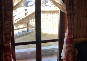 AMPIO MONOLOCALE IN CENTRO CHAMPOLUC