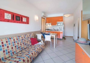 Apartement mit Klimaanlage und Balkon