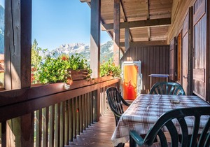 Apartment "Cesa Soramurat 5 6" with Mountainview, Wi-Fi, Balcony & Shared Garden