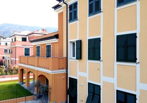 Apartment O with private balcony