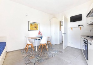 Apartment "Villa Fantagali 504" close to the Beach with Sea View, Garden & Wi-Fi