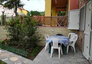 APARTMENT WITH VERANDA AND GARDEN + FERRY UNDER COST