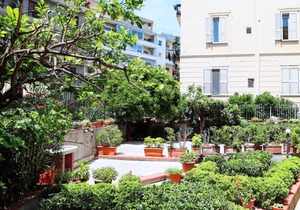 Appartamento con giardino a Mergellina