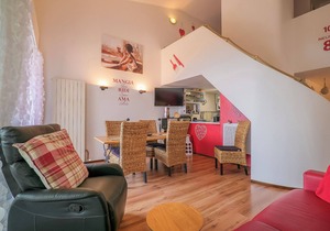 Attractive 3½-room apartment with 2 balconies, pool and dream view