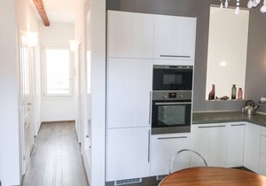Cà Farnese: Beautiful and large apartment in quiet traditional area