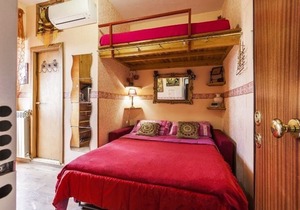 "CASA BELLA" Center 10min BY subway. WiFi INCLUDED! 350m from METRO! BEST RENT