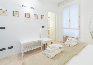 Casa Letizia TWO new bright HISTORICAL CENTER TWO TORR WiFi SMART TV