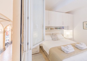 Casa Letizia TWO new bright HISTORICAL CENTER TWO TORR WiFi SMART TV