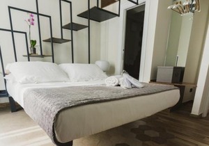 Catania House