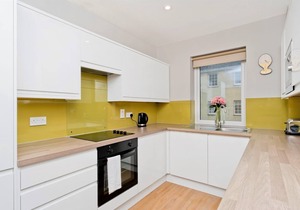 Charming Old Town 2 Bed Apt, 2mins from Royal Mile