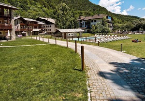Cosy apartment for 4 guests with pool, WIFI, TV, terrace and parking