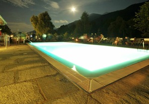 Cosy apartment for 4 guests with pool, WIFI, TV, terrace and parking