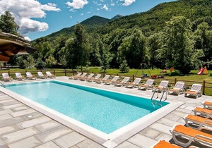 Cosy apartment for 4 guests with pool, WIFI, TV, terrace and parking