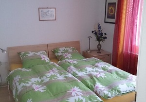 Cozy 2.5 room holiday apartment *** indoor swimming pool sauna, not far from pure nature.