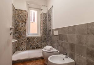 Elegant 8 seats★near the Station★Grey and Blue★Free Wifi