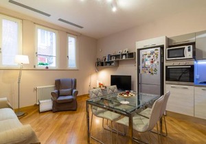 Elegant Flat at Municipio by Napoliapartments