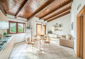Enjoy the holiday feeling in this holiday apartment with pool in Costa Paradiso!