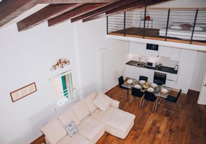 Guggenheim Luxury Suites By Bricola Apartments