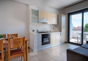 Holiday Rendez Vous 28 - Second floor apartment with side sea view