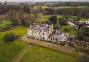 Ivy Courtyard Apartment on Blessingbourne Country Estate