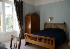 Large 4 Bedroom Apartment in Edinburgh