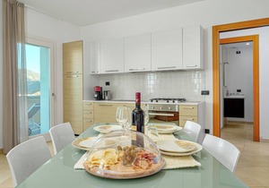Light-flooded Apartment "Villa Marconi 9" with Sea View & Private Terrace