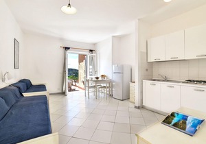 Lovely apartment for 5 guests with WIFI, terrace, pets allowed and parking