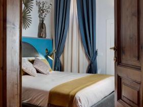 Luxury Trevi House