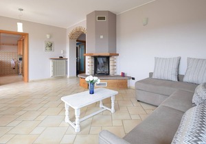 Nice home in Gozzano with WiFi