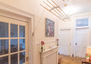 Pass the Keys | Spacious and Bright property, in Chic Morningside! Sleeps up to 6 guests