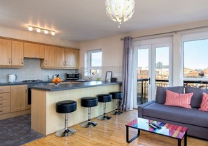 Penthouse Suite - City View