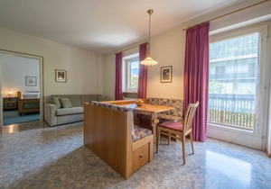 Pet-Friendly charming Apartment IV in Residence Margreth with Mountain View, Balcony, & Wi-Fi