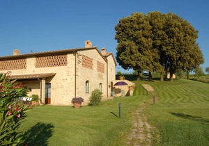 Pietra - Holiday Rental with swimming pool near San Gimignano, Tuscany