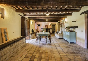 Pretty Holiday Home with Terrace in Monte San Martino Italy
