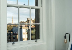Quiet, central 2 bedroom Royal Mile gem