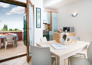 Regarda -Blue View 1 apartment with lake view, 1 bedroom, pool