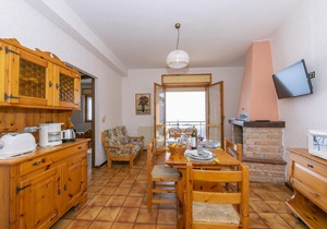 Residence Bellevue 8, Tremosine, Italy