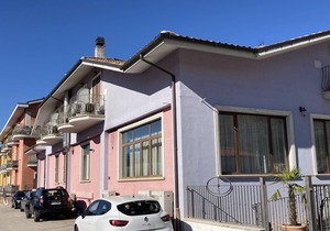 Residence Le Ginestre three-room apartment No. 1 sleeps 4