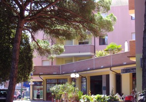 Residence with swimmingpool